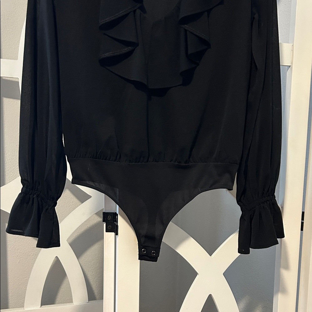 Express Black Ruffle Bodysuit - Picture 4 of 4